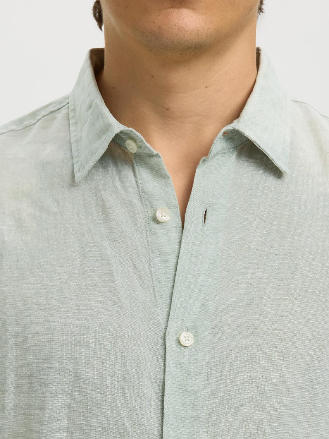 model_shot-detail